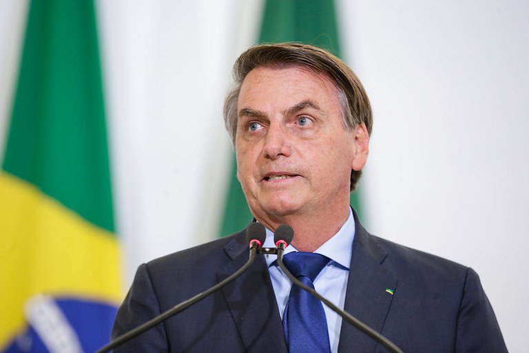 CGU pediu à PF número de celular de Bolsonaro para intimá-lo