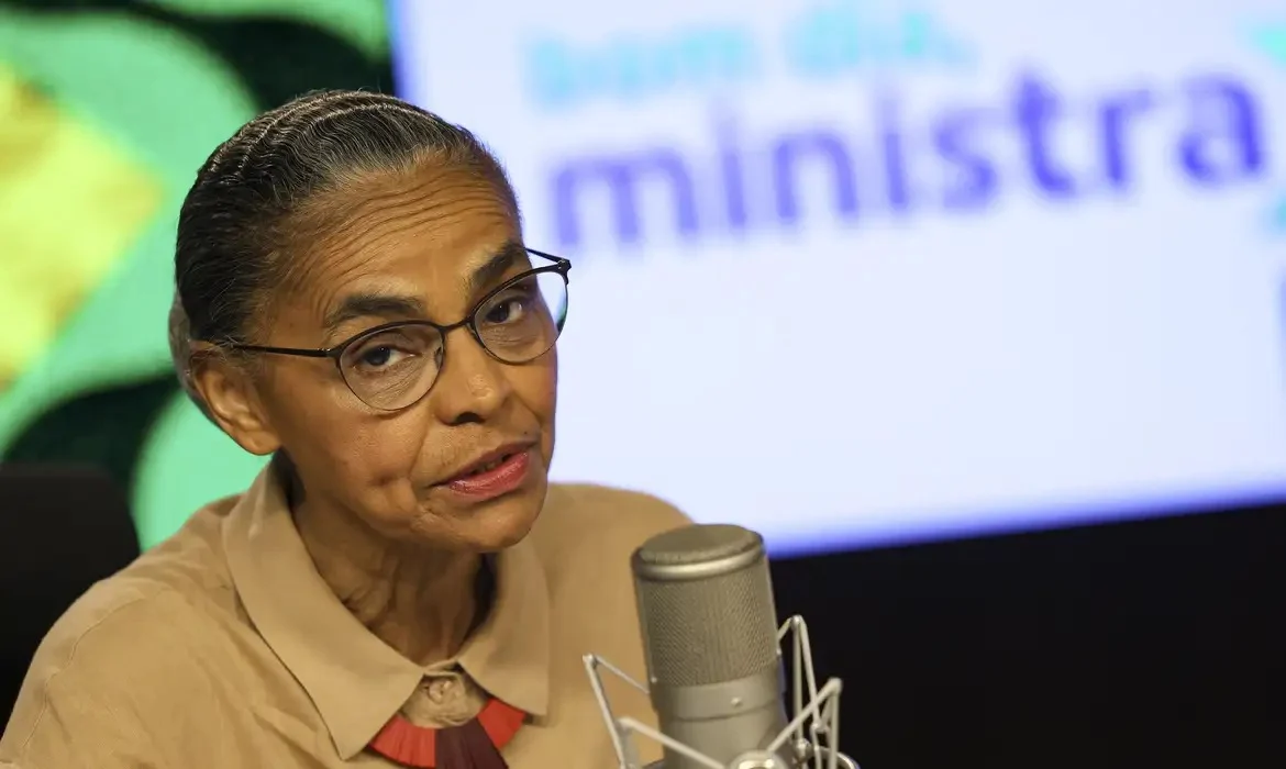 Marina Silva em Nova York Enquanto Queimadas Devastam o Brasil