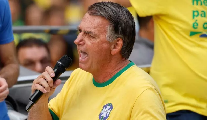 Mudança de Rumos: Bolsonaro Troca Tubarão e Criciúma por Joinville