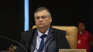 STF: Decisão de Dino Autoriza Gastos Fora da Meta Fiscal para Combate a Incêndios