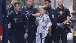 Greta Thunberg é presa na Dinamarca durante protesto contra a guerra em Gaza