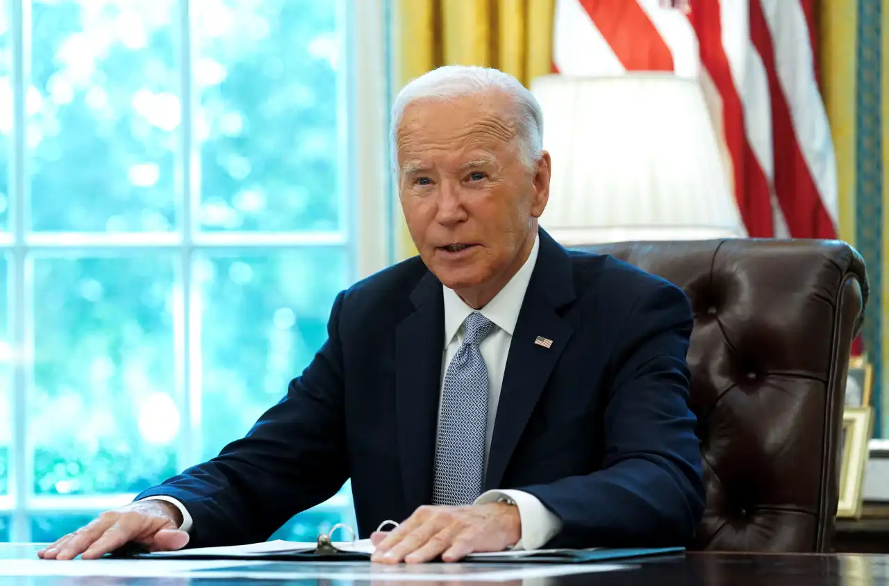 Biden Causa Alvoroço ao Chamar Seguidores de Trump de “Lixo”