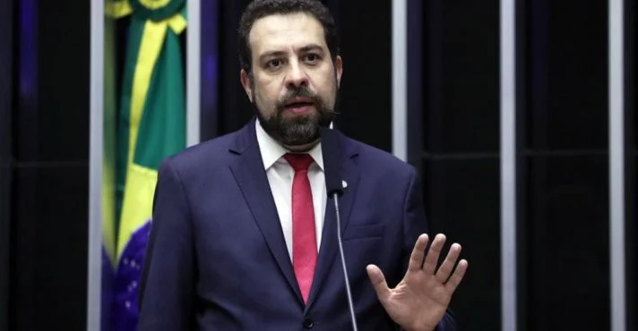 Boulos conquista ampla votação entre presos, com unanimidade em algumas unidades