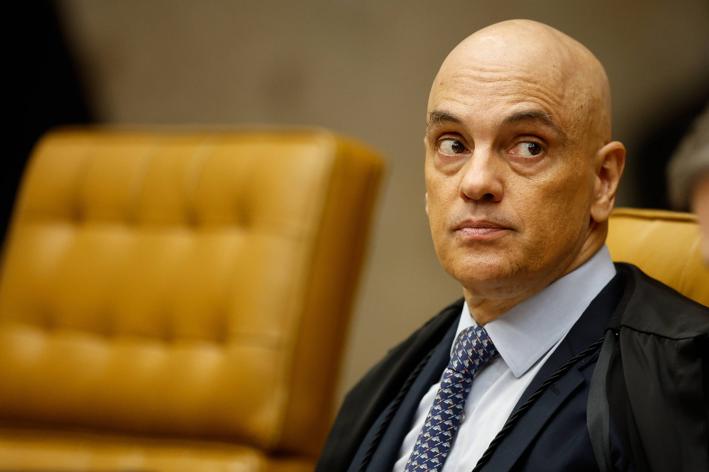 Moraes: Juiz e Personagem de Seu Próprio Caso