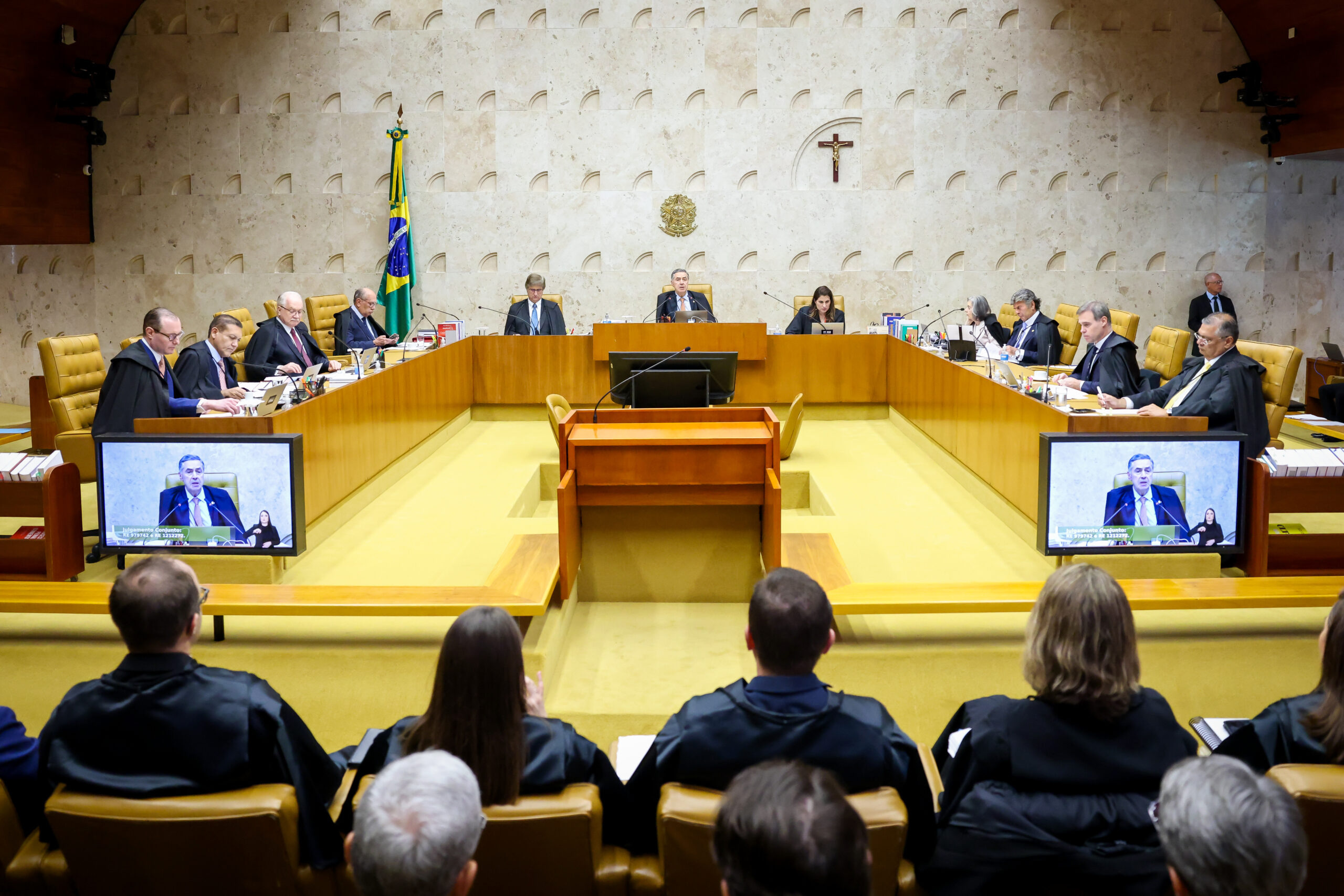 STF decide manter símbolos religiosos em prédios públicos