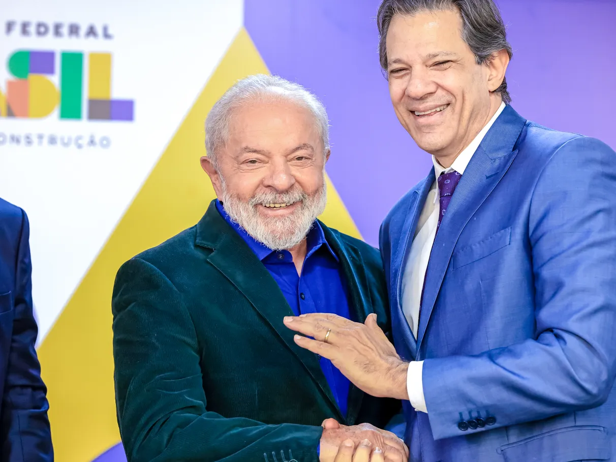 Haddad e Lula Definem Corte de Gastos em Encontro com Equipe Econômica