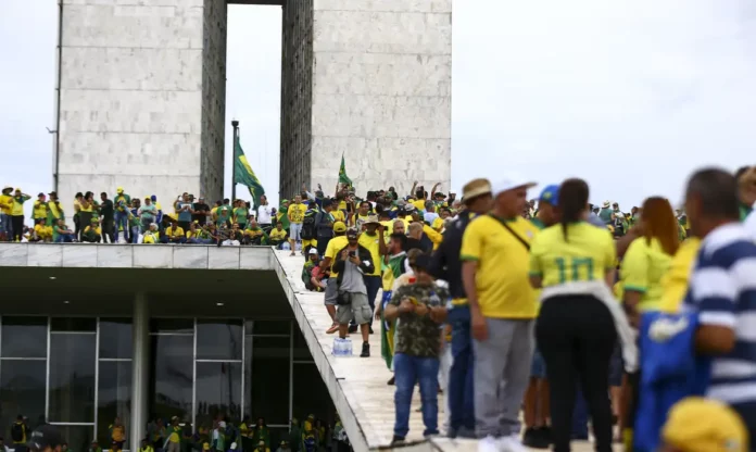 Justiça da Argentina Autoriza Prisão de Brasileiros Foragidos pelo 8 de Janeiro; Dois Já Foram Detidos