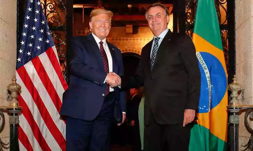 Bolsonaro Celebra Vitória de Trump: “Contra Tudo e Contra Todos”