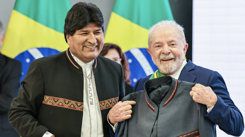 Justiça da Bolívia decreta prisão de Evo Morales por suspeita de tráfico de menor