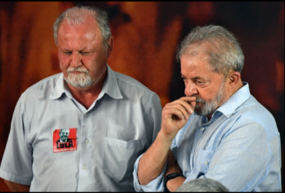 Indignação no campo: João Pedro Stédile recebe Medalha do Mérito Farroupilha