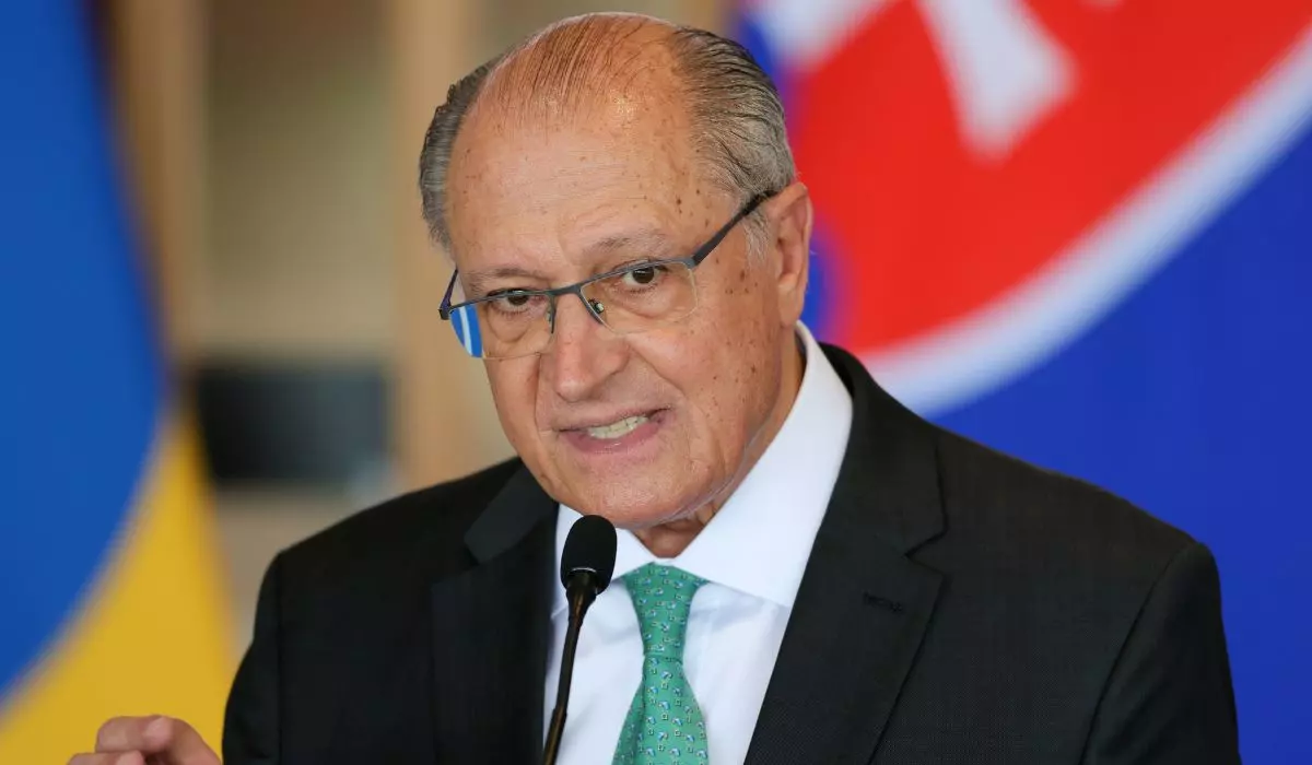 Alckmin Comemora Recorde de Vendas e Coloca Brasil Entre os 10 Maiores Mercados de Automóveis