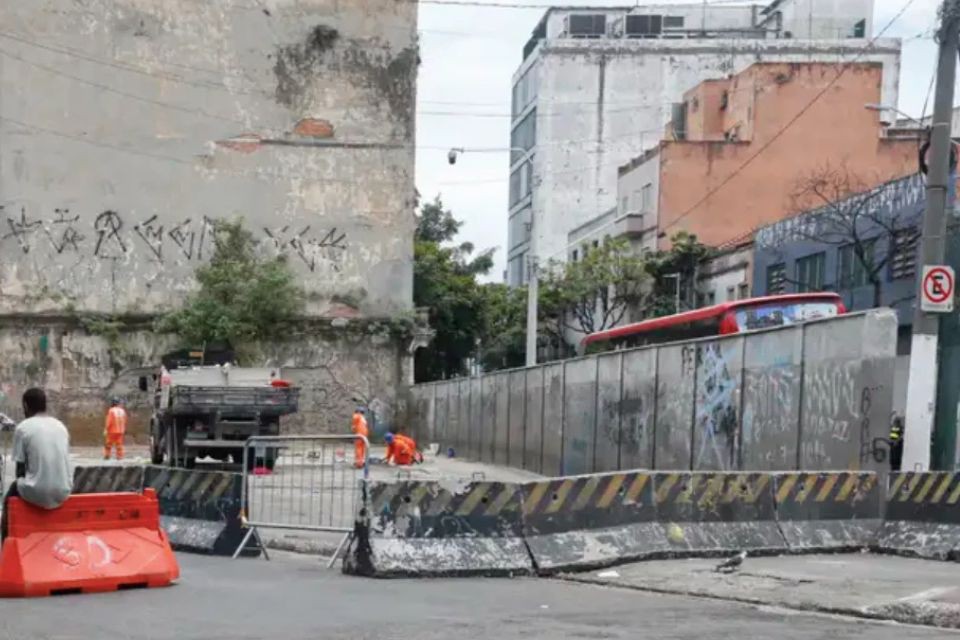 Polêmica em São Paulo: Moraes exige explicações sobre muro da Cracolândia