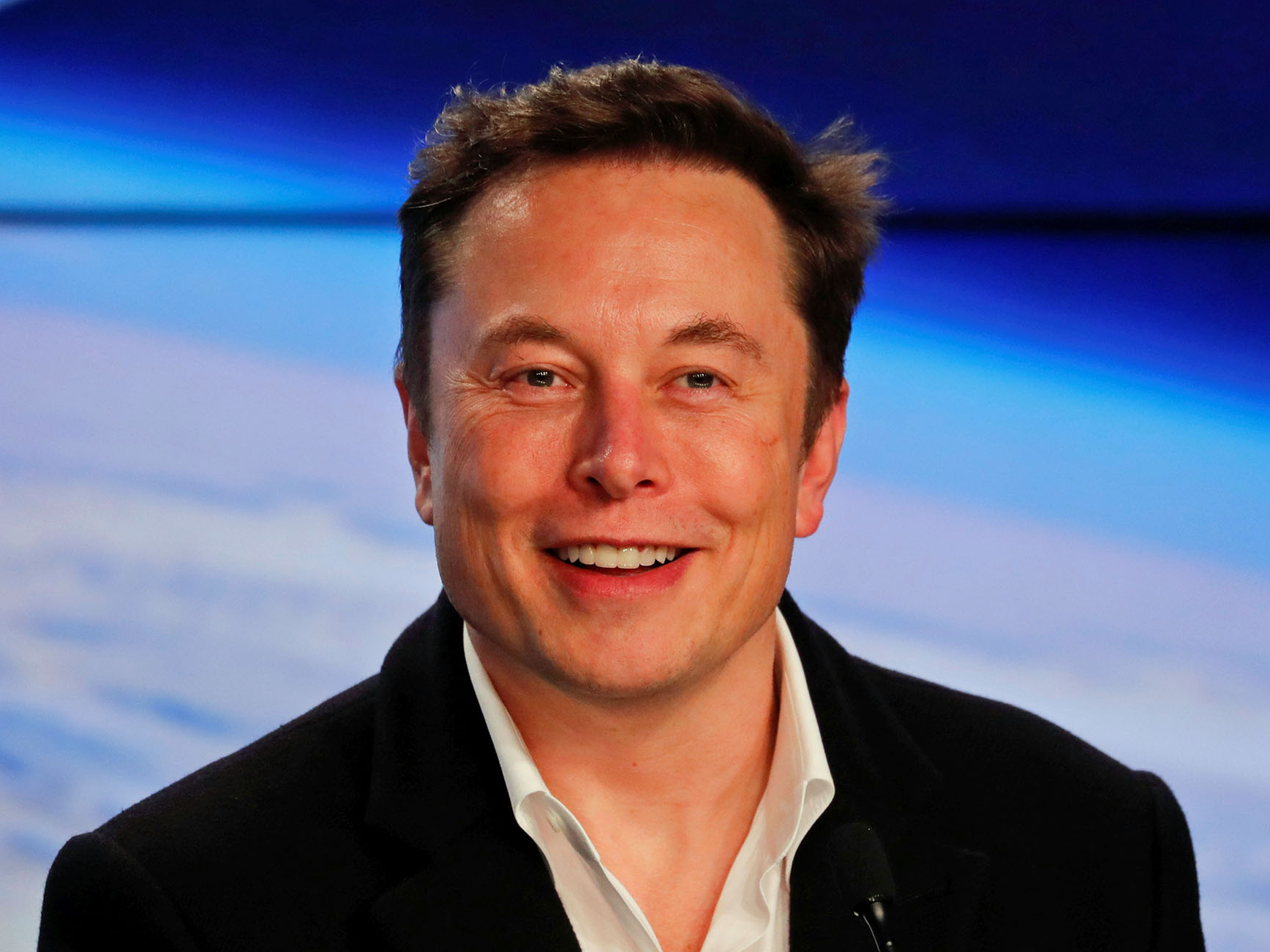 Elon Musk Pode Estar Interessado em Comprar o Liverpool, Diz Seu Pai