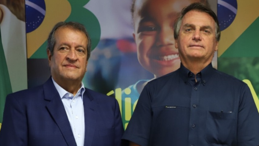 Jair Bolsonaro rebate declarações sobre contato com Valdemar Costa Neto