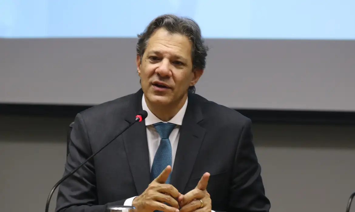 Haddad Desmente Rumores sobre Taxação de Pix e Reforça a Verdade