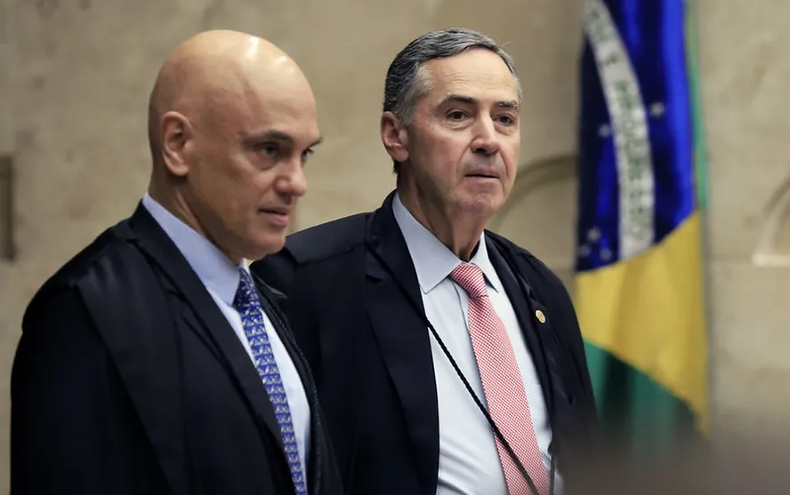 Suspensão do jantar entre Lula e STF enfraquece ataques de Bolsonaro à Corte