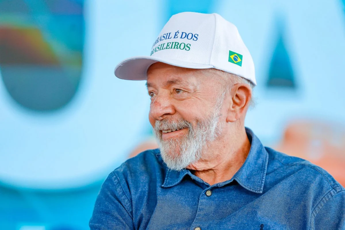 Lula Anuncia Novos Programas de Crédito Durante Evento na Bahia