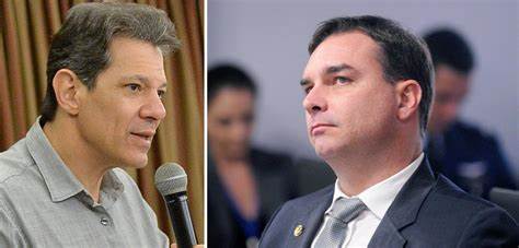 AGU pede ao STF que rejeite queixa-crime de Flávio Bolsonaro contra Haddad