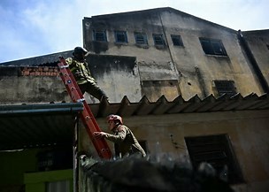 Incêndio em fábrica de fantasias no Rio revela as condições precárias de trabalho no setor do carnaval