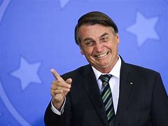 Bolsonaro Celebra Seus 70 Anos em Live e Surpreende com Gesto Inusitado Bolsonaro Celebra Seus 70 Anos em Live e Surpreende com Gesto Inusitado