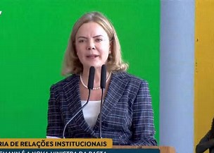 Gleisi Hoffmann Assume Secretaria de Relações Institucionais e Promete Diálogo com o Congresso