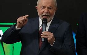 Paradoxo da Anistia: Metade das assinaturas por urgência vêm da base aliada de Lula