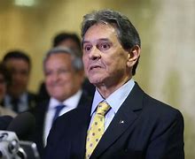 STF mantém júri popular para Roberto Jefferson por ataques a policiais