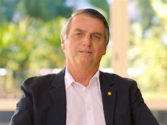 Bolsonaro entra em campanha contra Lula usando crise no INSS como munição Bolsonaro entra em campanha contra Lula usando crise no INSS como munição