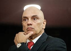Enviado de Trump desembarca em Brasília e se reúne com oposição para discutir Moraes Enviado de Trump desembarca em Brasília e se reúne com oposição para discutir Moraes