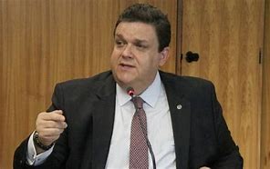 Ministro da Previdência estava presente em reunião sobre fraudes no INSS que ficaram sem solução por um ano Ministro da Previdência estava presente em reunião sobre fraudes no INSS que ficaram sem solução por um ano