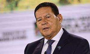 Mourão se esquiva, nega ‘minuta do golpe’ e ainda joga culpa no governo Lula pelo 8 de janeiro