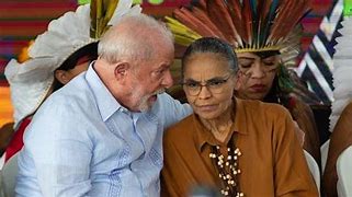 Lula apoia Marina após ataque no Senado Lula apoia Marina após ataque no Senado