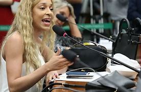 Lula declara apoio à PEC da jornada 6×1 após contato da Secom com Érika Hilton Lula declara apoio à PEC da jornada 6×1 após contato da Secom com Érika Hilton