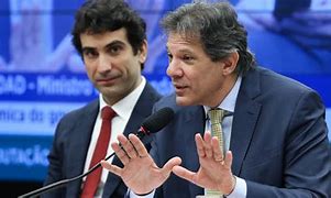 Alta do IOF revela racha entre Haddad e Galípolo no comando da economia Alta do IOF revela racha entre Haddad e Galípolo no comando da economia