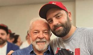 Lula recebe visita de filho, Luis Cláudio, enquanto Janja está na Rússia Lula recebe visita de filho, Luis Cláudio, enquanto Janja está na Rússia