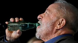 🚰 Água de Ouro na COP30: Governo recua após polêmica com preços até 611% mais caros 🚰 Água de Ouro na COP30: Governo recua após polêmica com preços até 611% mais caros