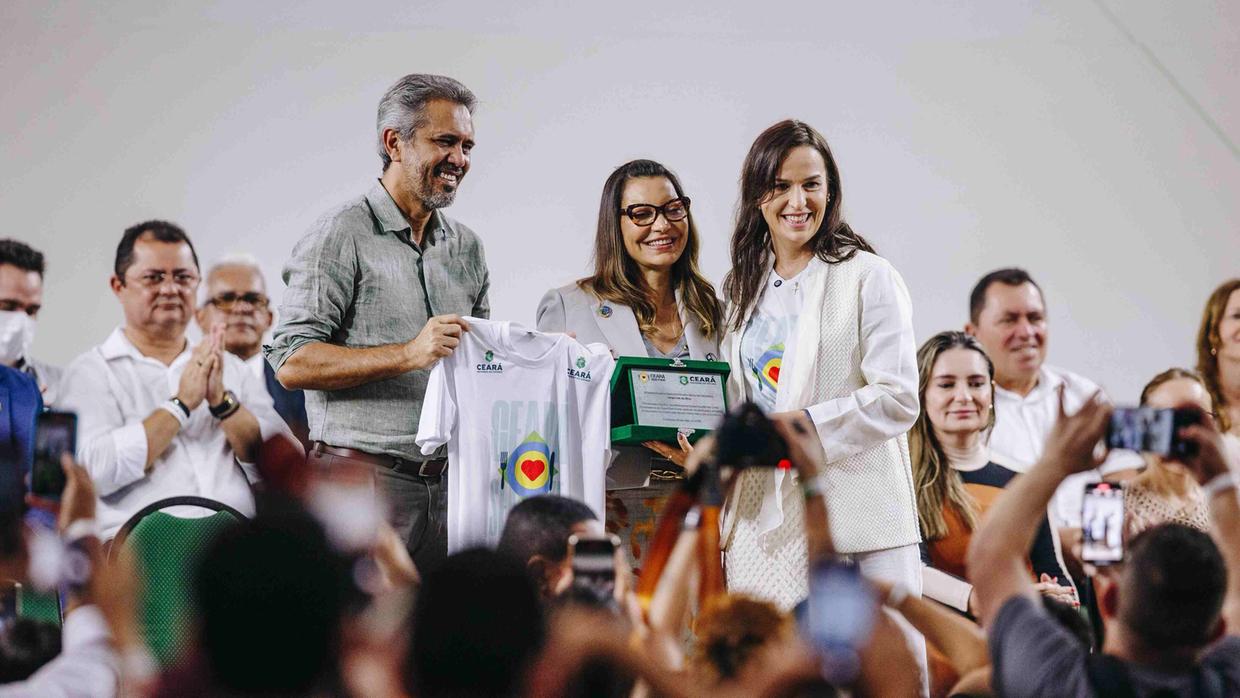 “Mulheres que Inspiram: Primeira-dama do Ceará exalta papel de Janja no combate à fome” “Mulheres que Inspiram: Primeira-dama do Ceará exalta papel de Janja no combate à fome”