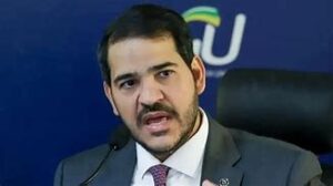 Golpe contra aposentados: AGU pede bloqueio de bilhões de reais de empresas que fraudaram o INSS