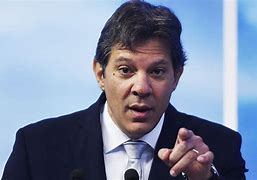 Confusão com IOF balança dólar e deixa Ibovespa sem rumo Confusão com IOF balança dólar e deixa Ibovespa sem rumo