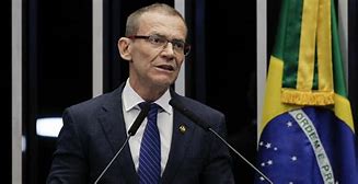 Senador do PT quebra o silêncio e admite: CPMI do INSS não interessa ao governo Lula Senador do PT quebra o silêncio e admite: CPMI do INSS não interessa ao governo Lula