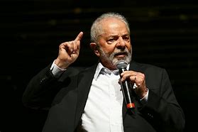 “Presidente não pode governar só com a cabeça, tem que ter coração”, dispara Lula no Nordeste “Presidente não pode governar só com a cabeça, tem que ter coração”, dispara Lula no Nordeste
