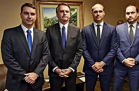 Bolsonaros se mobilizam em defesa de Eduardo após PGR pedir investigação Bolsonaros se mobilizam em defesa de Eduardo após PGR pedir investigação