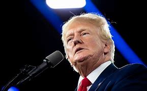 Juíza mantém suspensão indefinida que barra ordem de Trump contra matrículas de estrangeiros em Harvard Juíza mantém suspensão indefinida que barra ordem de Trump contra matrículas de estrangeiros em Harvard