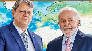 PT enfrenta dificuldades na oposição a Tarcísio e enfraquece Lula em São Paulo PT enfrenta dificuldades na oposição a Tarcísio e enfraquece Lula em São Paulo