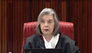 🔥 Ninguém se diz contra a democracia… até tentar destruí-la, dispara Cármen Lúcia