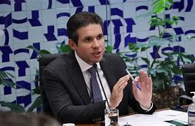 🚨 Motta cutuca o governo: “Não dá pra gastar sem freio e jogar a conta no Congresso” 🚨 Motta cutuca o governo: “Não dá pra gastar sem freio e jogar a conta no Congresso”