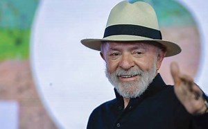 Lula enfrenta crise de labirintite e cancela agenda pública Lula enfrenta crise de labirintite e cancela agenda pública