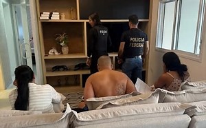 “Sultão do PCC” é preso em cobertura de luxo com duas namoradas e fortuna em espécie “Sultão do PCC” é preso em cobertura de luxo com duas namoradas e fortuna em espécie