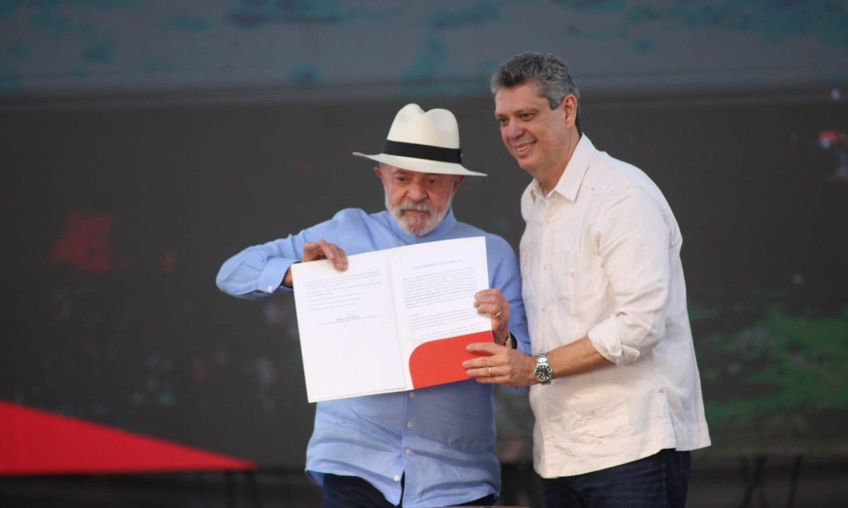 Ministro se irrita e manda Zema “lavar a boca” antes de atacar Lula Ministro se irrita e manda Zema “lavar a boca” antes de atacar Lula