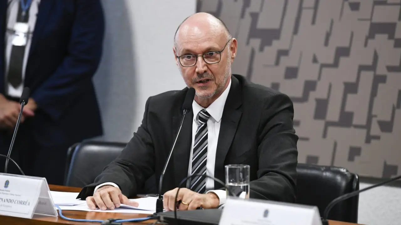 Tentativa de Sabotagem Interna: Ex-número 2 da Abin queria minar chefe da PF